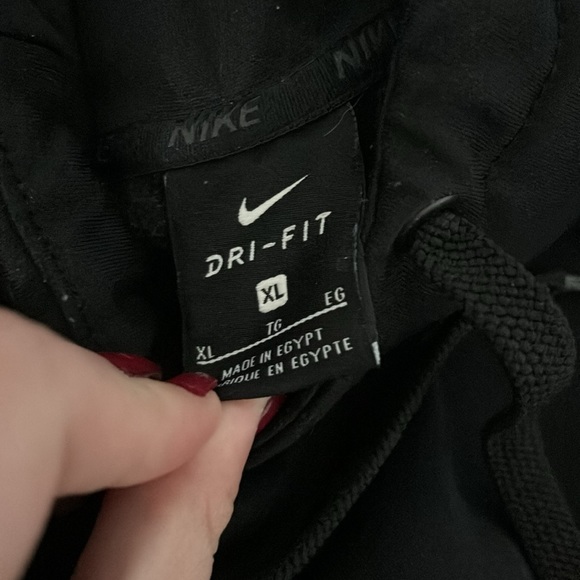 NEW Nike dri-fit hoodie - Picture 4 of 4